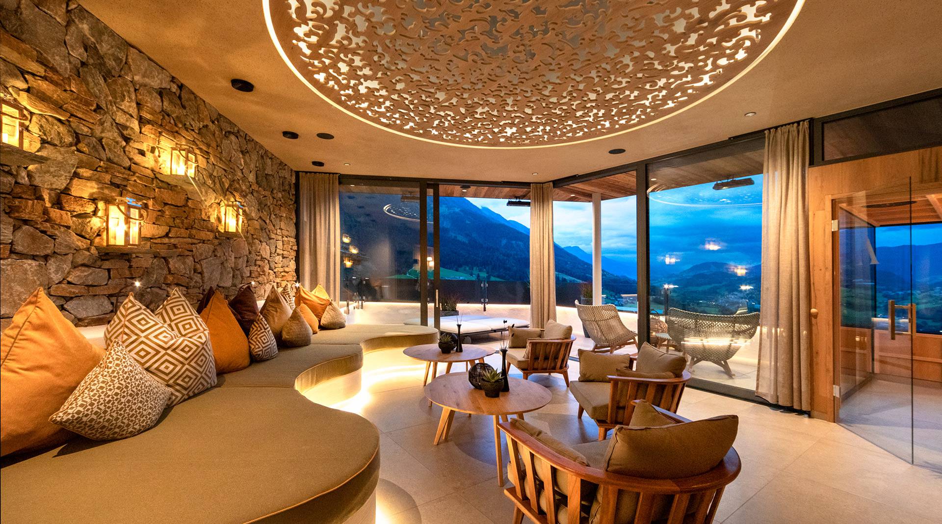 Aktivhotel Alpendorf - Yoga und Alpine-Wellness Aktivhotel Alpendorf - Yoga und Alpine-Wellness